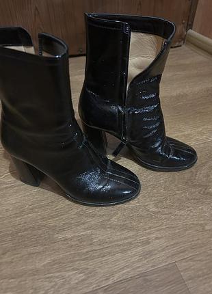 Продам ботинки стильные