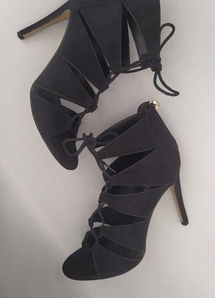 Босоножки женские