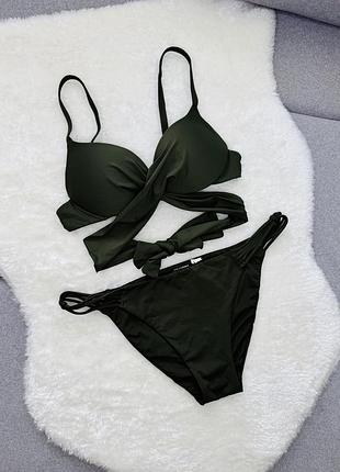 Роздільний купальник з паралоном на кісточка з зав’язками