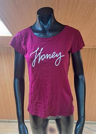 Футболка жіноча