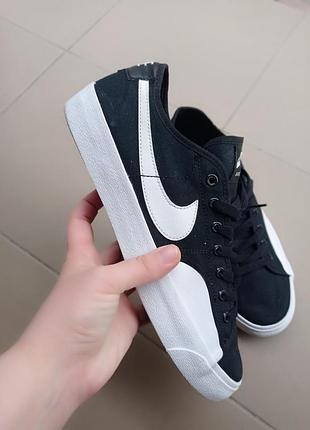 Оригинальные кроссовки nike