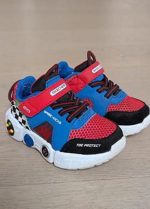 Неймовірні кросівки skechers 22р