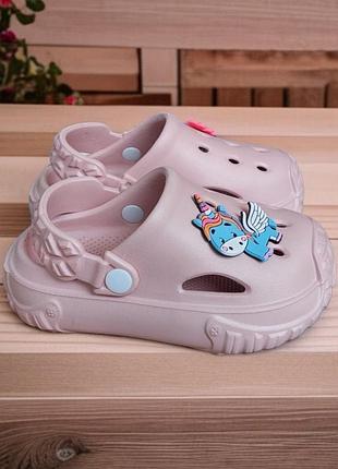 Пудра, беж, темно-сині, ніжно-зелені яскраві, практичні дитячі крокс/сабо із якісної м'якої піни