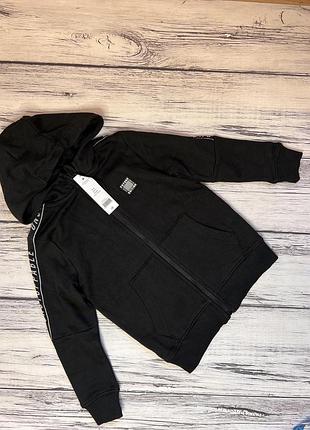 Спортивна кофта