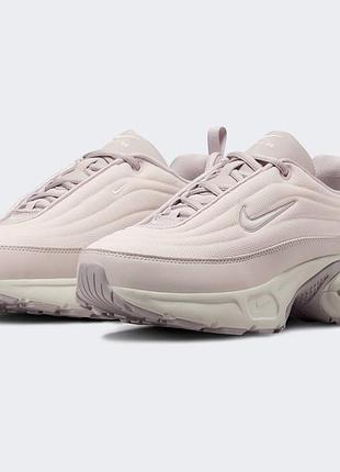 Нові кроссівки жіночі nike 37 розмір , 24 см. брала за 4000, не підійшов розмір