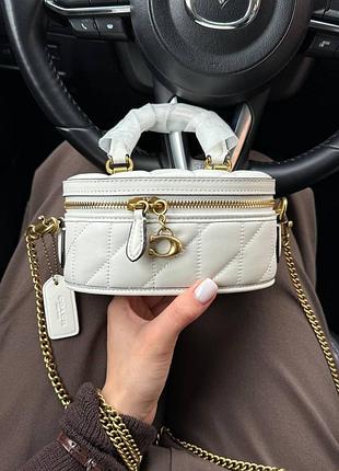 Кожаная белая сумка коач coach