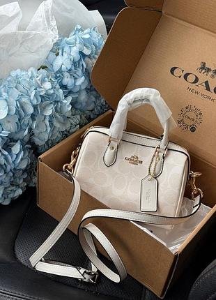 Кожаная белая сумка коач coach