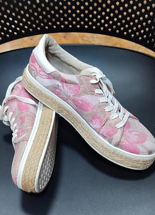 Catwalk кросівки жіночі роз.39-40