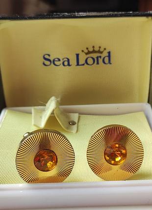 Вінтажні запонки – елегантна класика для справжніх джентльменів