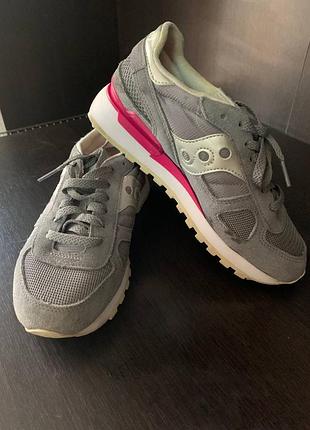 Кроссовки saucony