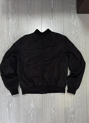 Чорний бомбер h&m xs розмір 2