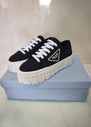 Кроссовки prada