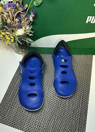 Оригінальні босоніжки nike