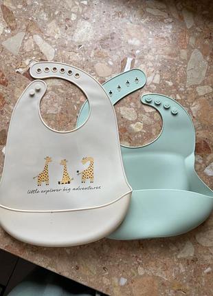 Слюнявчик силіконовий