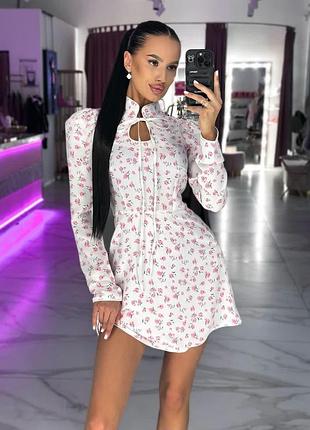 Ніжна сукня в квітковий принт