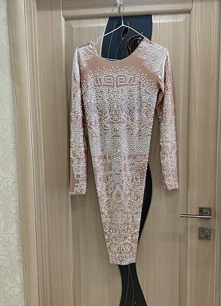 Сукня вечірня в стразах по фігурі