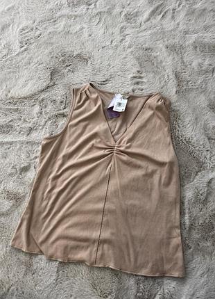 Майка гарного кольору