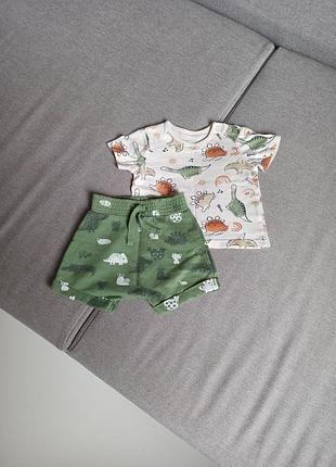 Костюм на малыша 0-3 мес