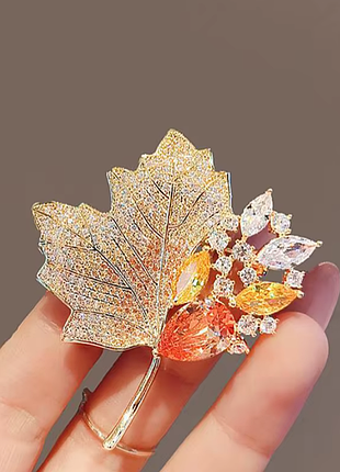Красивая брошь брошка лист
