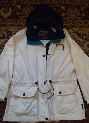 Куртка фірмова
