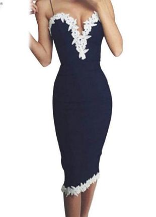 Стильное приталенное платье, размер s, новое