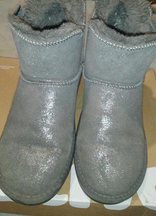 Жіночі уггі на натуральній цигейці.