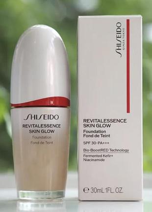 Shiseido revitalessence skin glow тональний флюїд
