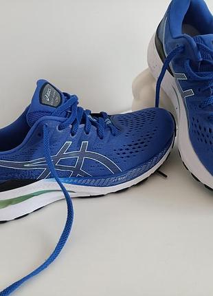 Asics кросівки акція 2