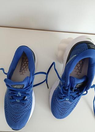 Asics кросівки акція 4