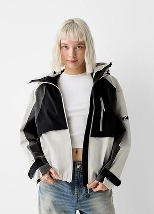Ветровка водонепроницаемая куртка s m bershka