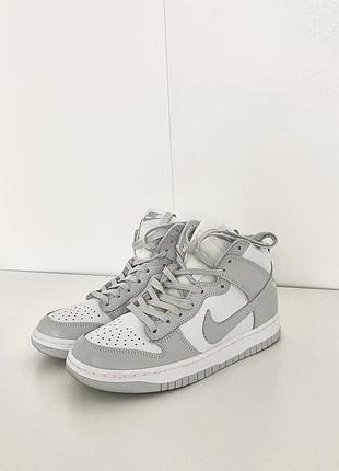 Кросівки жіночі nike air jordan 1 mid
