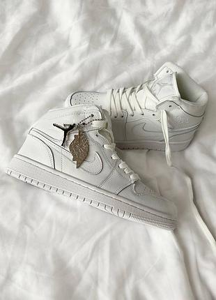Кроссовки nike air jordan 1 retro mid «full white’