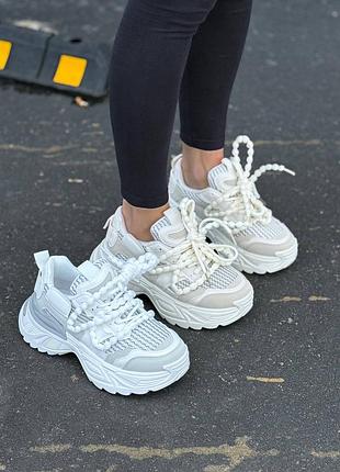 Кросівки сіро білі сіро беж жіночі з цікавою шнурівкою шкіра