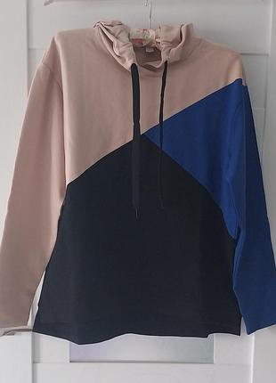 Кофта с капюшоном р.46 нова