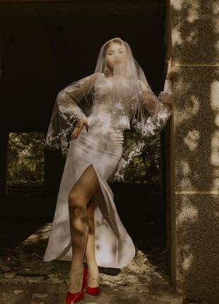 Елегантне біле весільні сукні/сукні на розпис1 фото