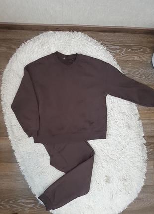 Костюм прогулянковий із шоколадним цвітом