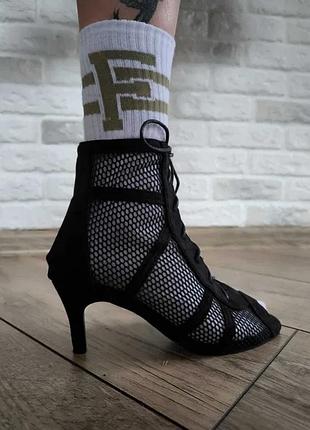 Накаблучники и туфли для занятий с heels. с 37 по 38 размеры. каблук 7 см