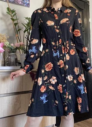 Віскозна чорна сукня у квіточку з поясом