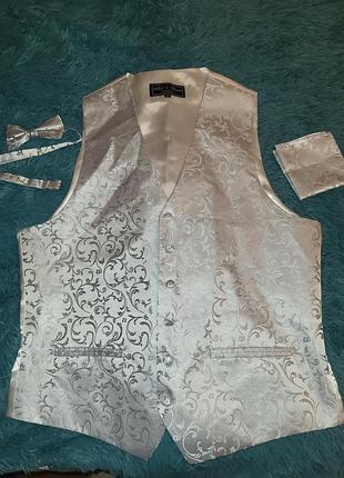 Abel burke tailored fit стильный жилет+ бабочка, плоточек