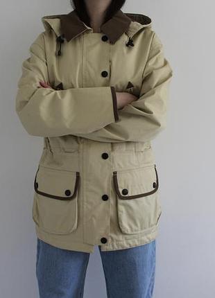 Удивительная и стильная женская куртка barbour бежевого цвета,