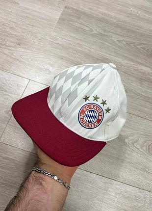 Винтажная кепка бейсболка adidas bayern футбольная