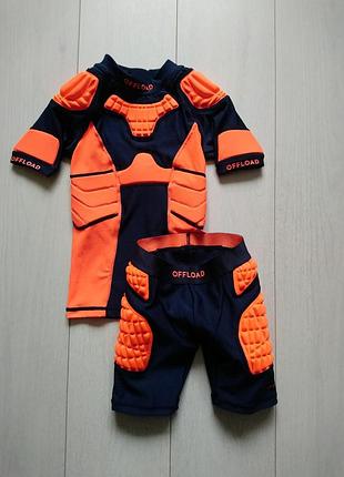 Спортивный костюм с защитными вставками на 5-7 лет
