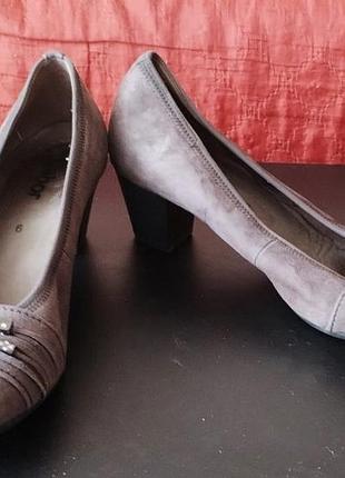 Туфли темно-серые на удобных каблуках, р. 39
