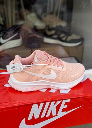 Кросівки рожеві nike zoom