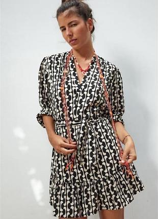 Сукня жіноча літня zara з принтом чорно-біла