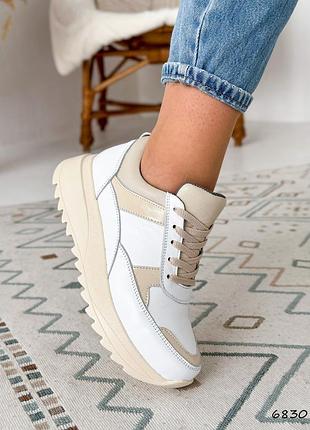 Кроссовки женские