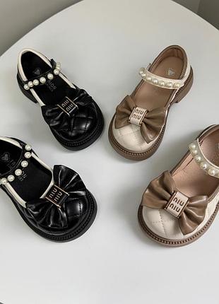 Красивые детские туфли на девочку