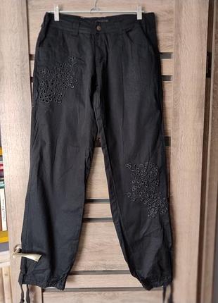 Коттоновые брюки с вышивкой le&amp;le