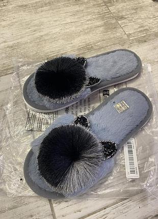 Жіночі капці