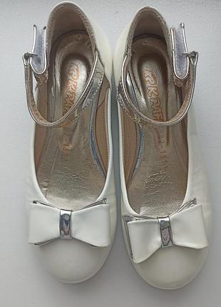 Туфли лаковые праздничные для девочки